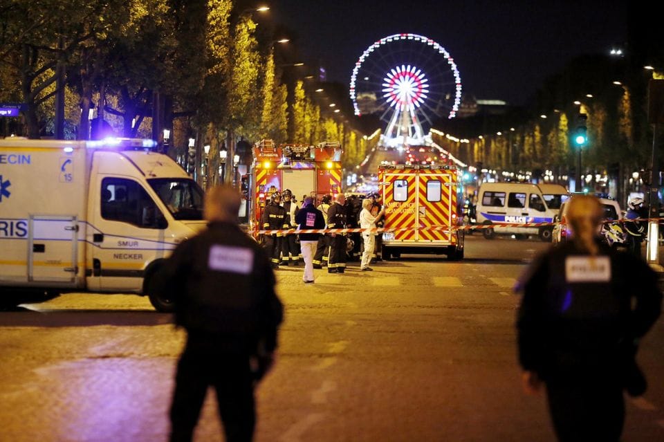 Attentat des Champs-Élysées : l’auteur, un Français de 39 ans, connu des services de police
