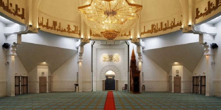Les minorités religieuses contraintes de faire profil bas en Algérie, selon Washington