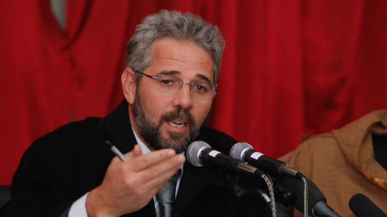 Sid Ahmed Ferroukhi, tête de liste du FLN à Alger : « On peut parler de quotas de sucre ou d’huile ! »