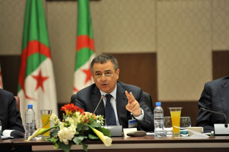 Quand les licences d’importation révèlent les divisions au sein du gouvernement
