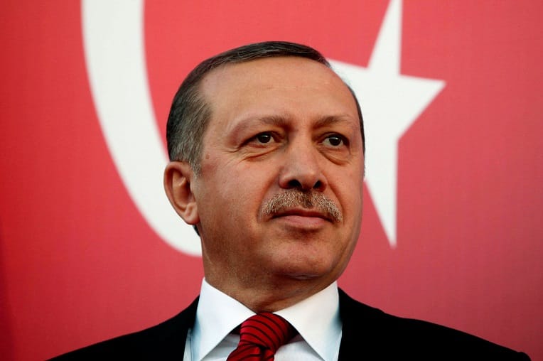 Référendum en Turquie : le camp Erdogan annonce la victoire du oui