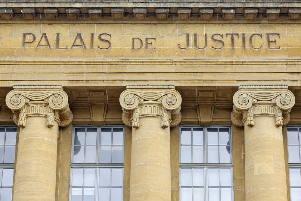France : la justice met définitivement fin à 14 ans de poursuites contre deux ex-GLD algériens