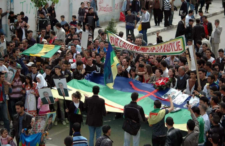 Printemps berbère : le pouvoir tente de s&rsquo;approprier le « 20 avril »