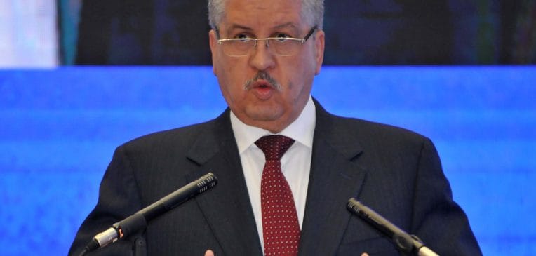 Sellal profite de l’affaire Tahkout pour critiquer une nouvelle fois les choix industriels de Bouchouareb