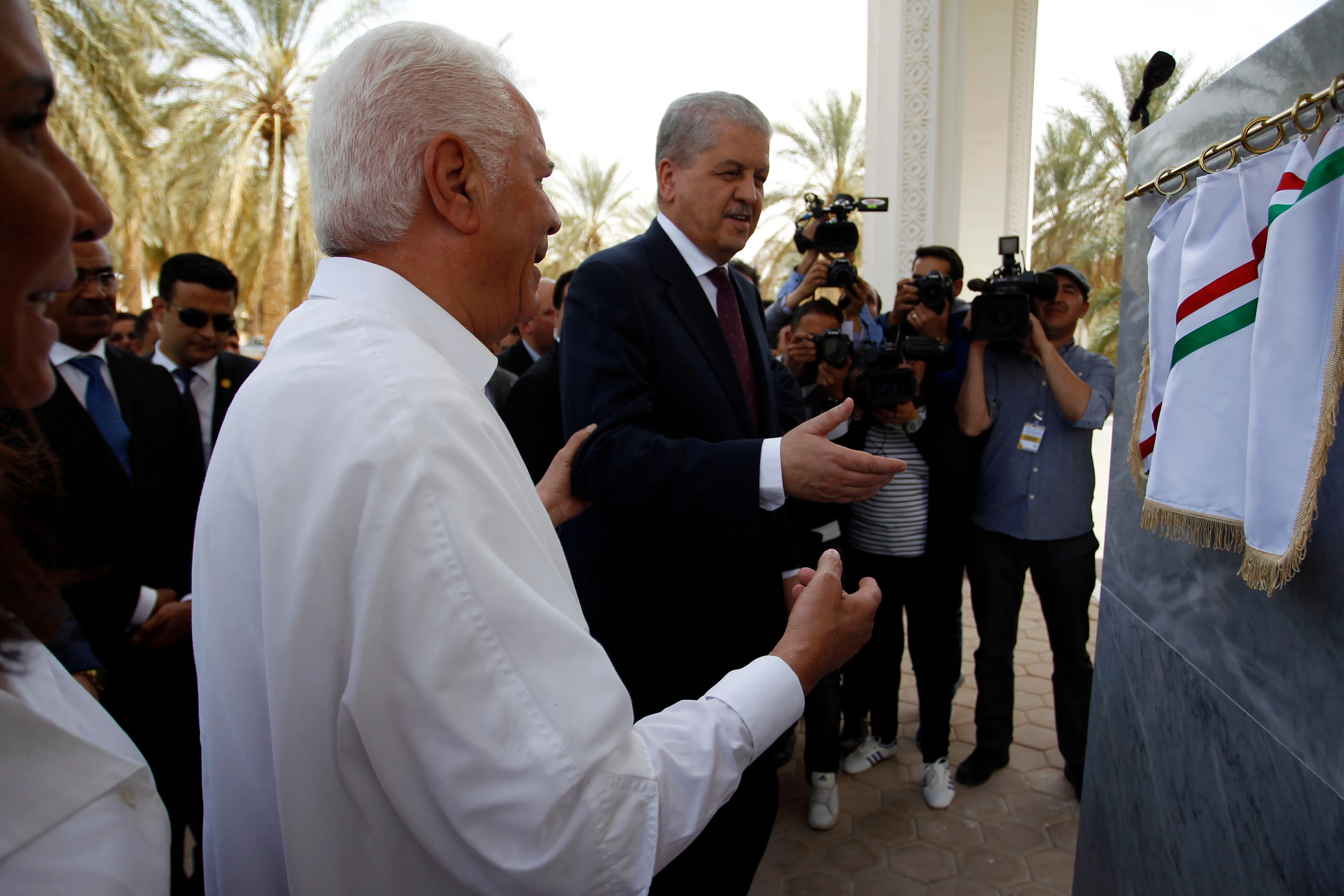 Tourisme haut de gamme au Sahara : Sellal inaugure le complexe La Gazelle d’Or