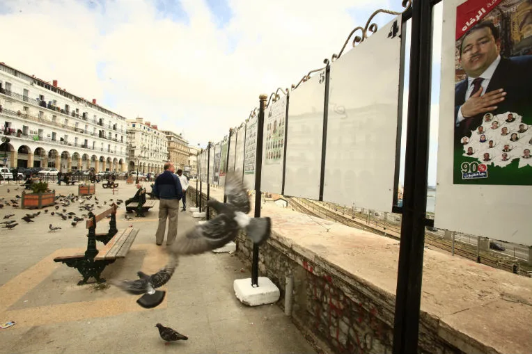 Carnet de campagne, jour 14 : Ouyahia répond à Ould Abbès, Touati défend les candidates sans visage