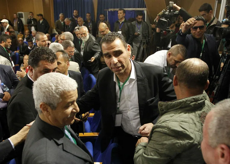 La FAF lève l’interdiction de recrutement des joueurs étrangers