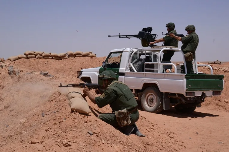 Trois individus armés interceptés par l’ANP près de la frontière libyenne