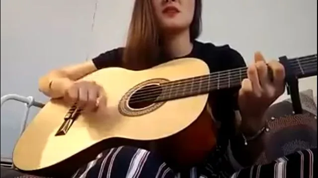 VIDÉO. Une jeune chante « Mansotich »