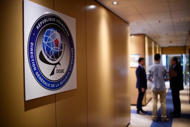 DGSE : deux ex-ambassadeurs de France à Alger intéressés