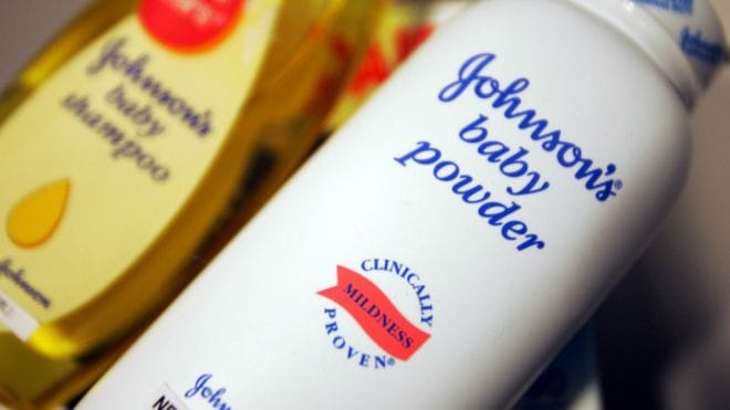 VIDÉO. Cancer des ovaires : le talc de Johnson & Johnson mis en cause