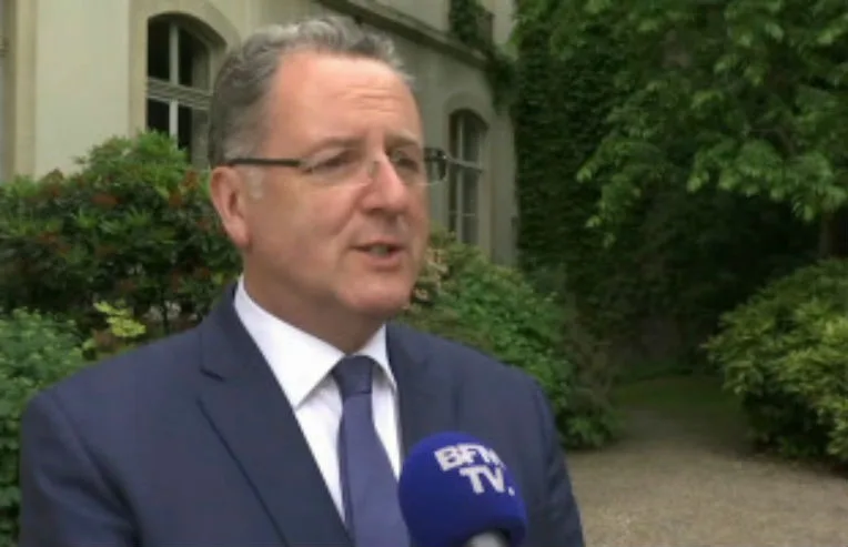 Un ministre proche de Macron (déjà) dans la tourmente