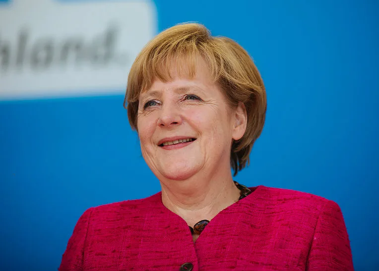 VIDÉO. Bouteflika invite Merkel à Alger