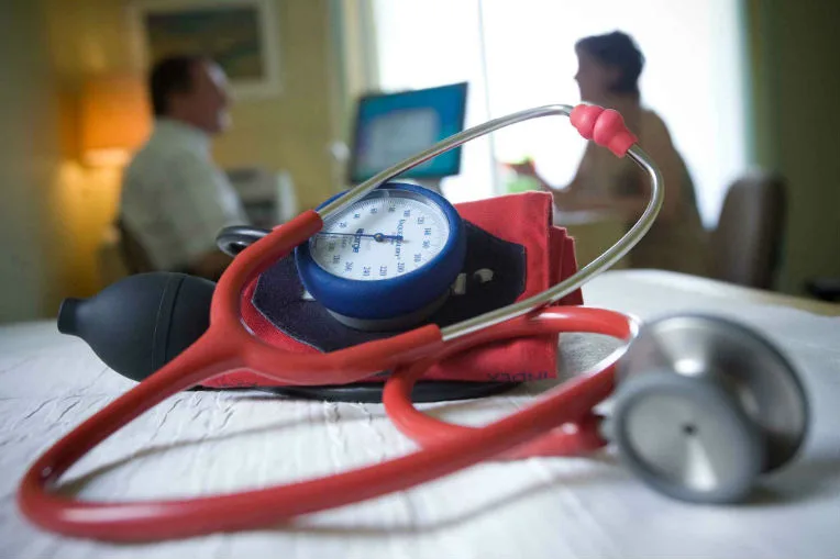 La France aura encore besoin de médecins étrangers dont des Algériens