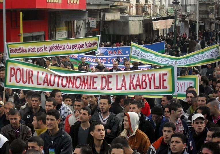 Un rassemblement du MAK violemment réprimé par la police à Azazga