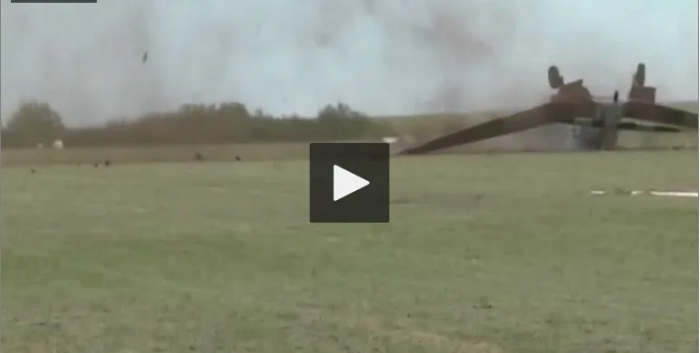 VIDÉO. Un avion de chasse se crashe en France