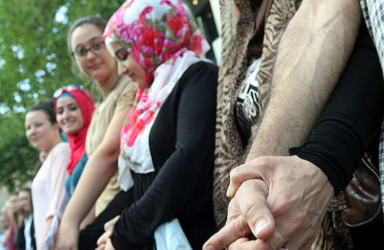 Une marche des musulmans à travers l’Europe pour dénoncer le terrorisme