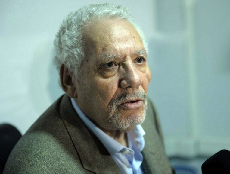 La justice militaire lance un mandat d’arrêt contre Khaled Nezzar et son fils