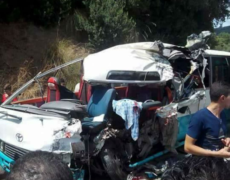 Plusieurs enfants blessés dans une collision entre un bus et un camion à Béjaïa