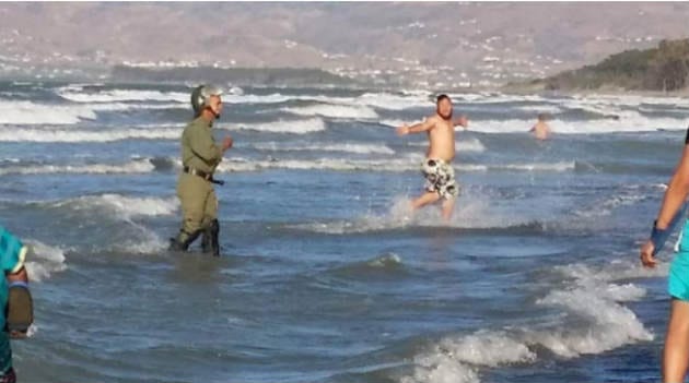 VIDÉO. Al Hoceima : le gourdin sur les plages occupées par le Hirak