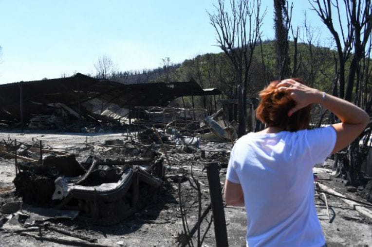 Incendies en France : plus de 10.000 personnes évacuées