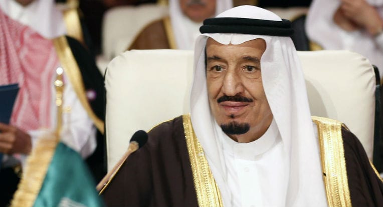 Le roi Salmane invite Tebboune à Riyad