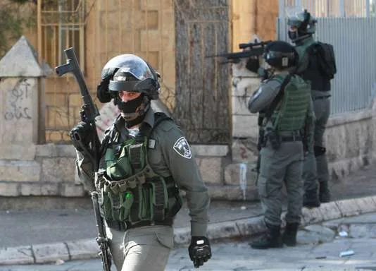 Un Israélien blessé au couteau par une Palestinienne à Jérusalem
