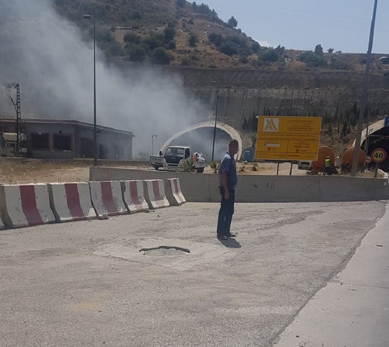 Autoroute Est-Ouest : un taxi prend feu à l&rsquo;intérieur du tunnel de Djebahia