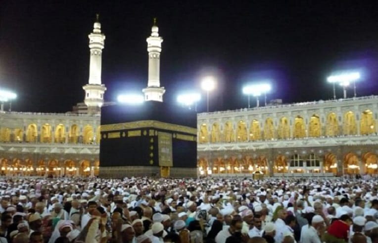 Un homme se suicide en se jetant du haut de la Grande mosquée à La Mecque