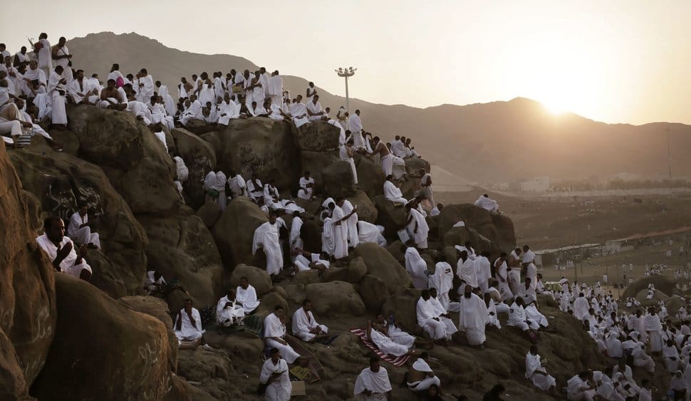Les pèlerins au mont Arafat, temps fort du hadj