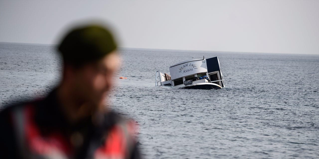 Vingt marins irakiens retrouvés morts après un naufrage