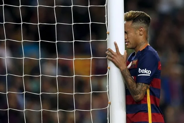 Neymar annonce son départ du Barça à ses co-équipiers