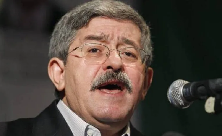 Ouyahia, « l’homme du sale boulot », de retour au Palais du gouvernement
