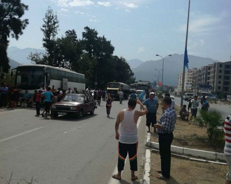 Bejaia : la RN9 coupée à Souk El Tenine
