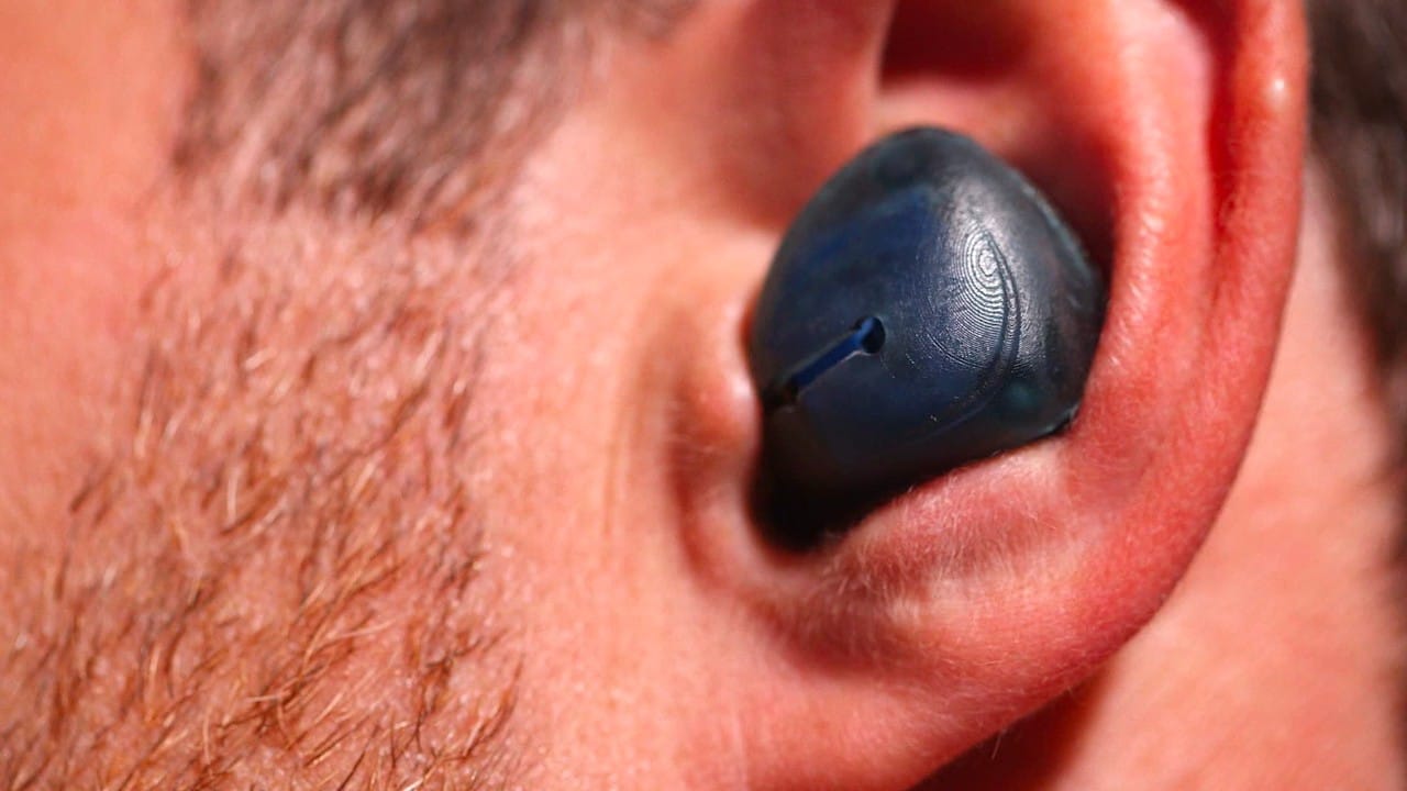 Innovation : des écouteurs qui traduisent les conversations en temps réel