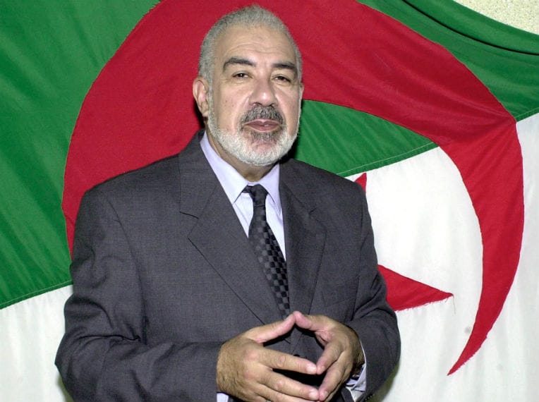 « Ouyahia doit faire ses ablutions avant de parler de Nahnah ! »