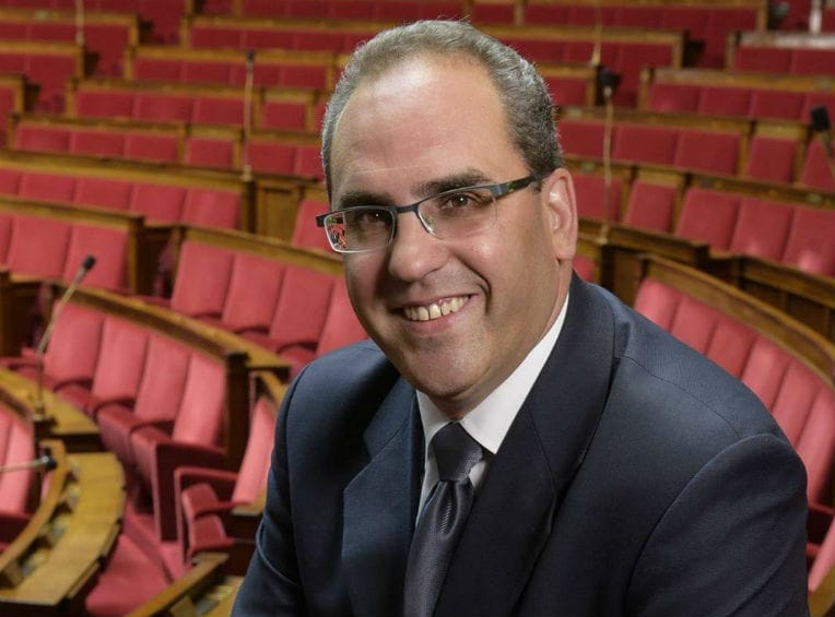 Brahim Hammouche, député à l’Assemblée française qui rêve d’un « Macron algérien »
