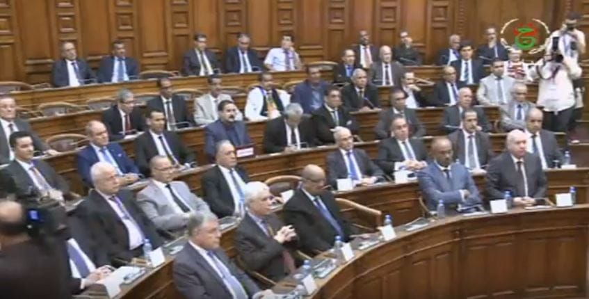 VIDÉO. Réécoutez l’intégralité des réponses d’Ouyahia aux sénateurs