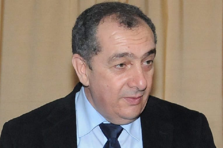 Wahid Bouabdallah : « Le général Toufik est toujours fidèle au président Bouteflika »