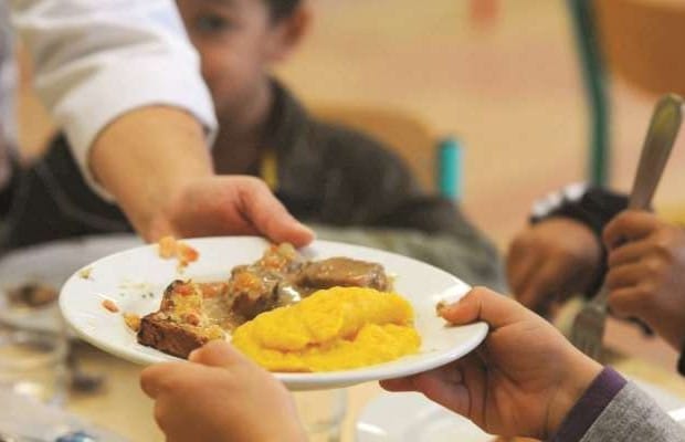 Cantines scolaires fermées : colère des parents d’élèves à Bouira et Tizi Ouzou
