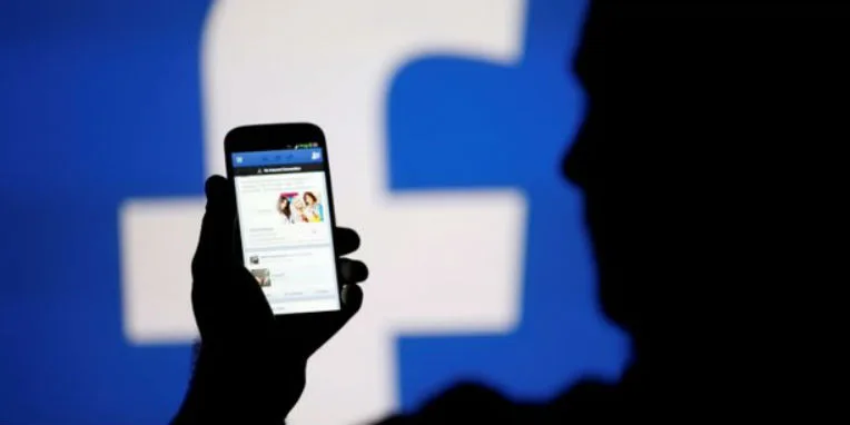 Facebook s&rsquo;inquiète de son influence sur la démocratie