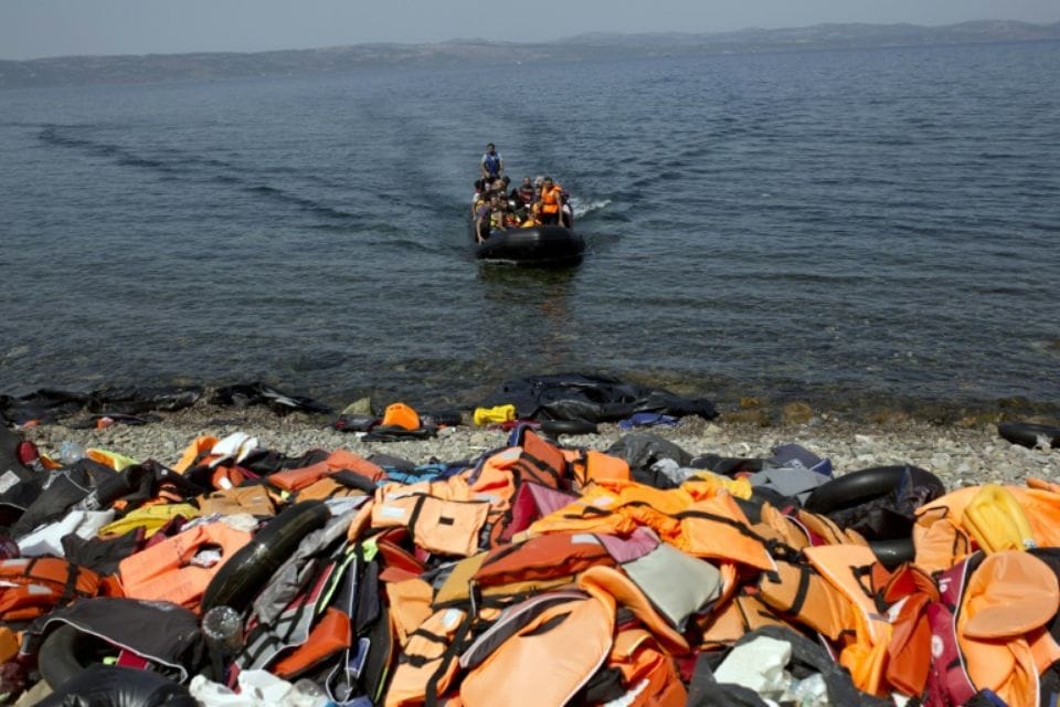 Grèce : une fillette meurt dans le naufrage d&rsquo;un bateau de migrants