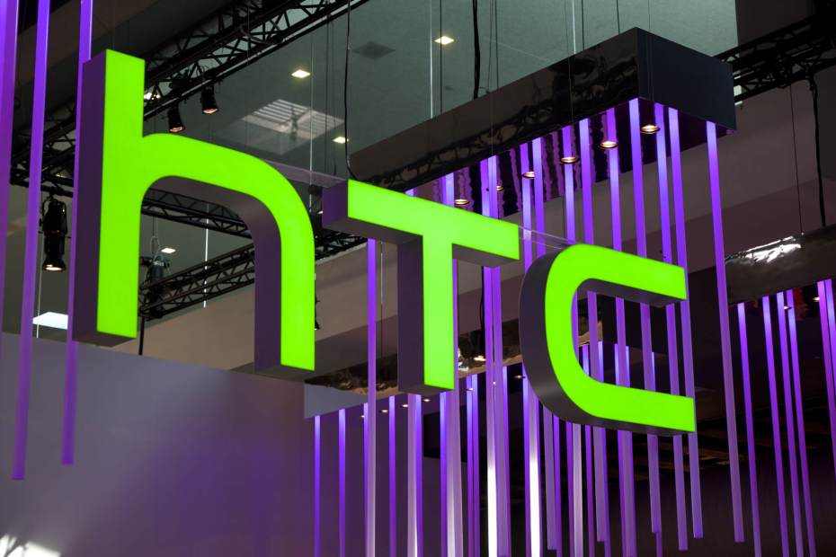 Smartphones : Google rachète une partie de HTC