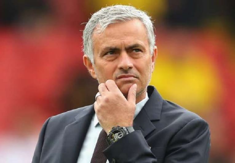 Manchester United : Mourinho ne comprend pas son exclusion contre Southampton