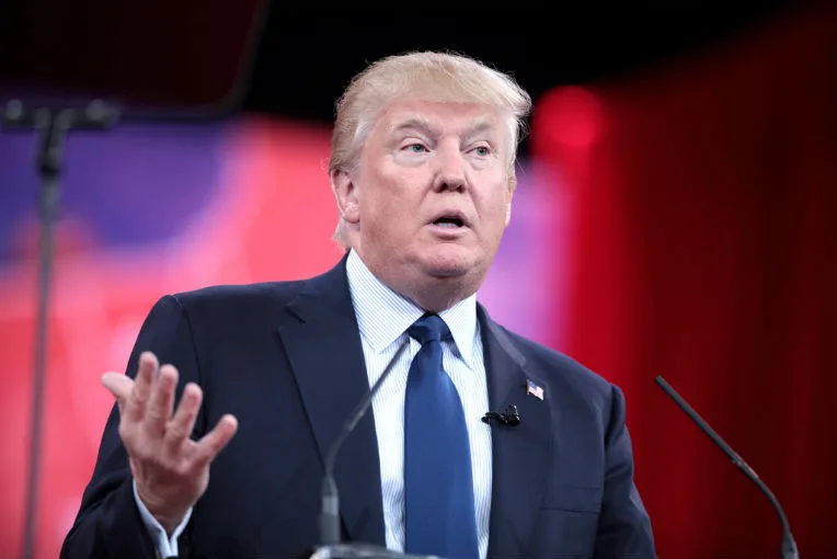 Immigration : Trump met fin au programme protégeant les jeunes sans-papiers