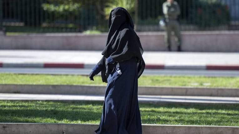 Autriche : le voile intégral interdit dans les lieux publics