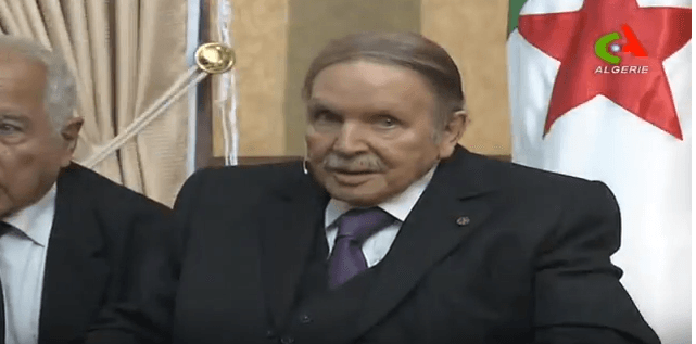 VIDÉO. Bouteflika reçoit Medvedev