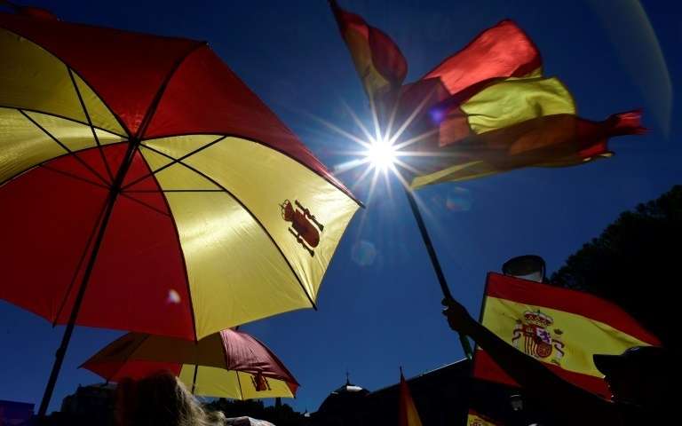 Catalogne : plusieurs centaines de milliers de manifestants contre l&rsquo;indépendance à Barcelone