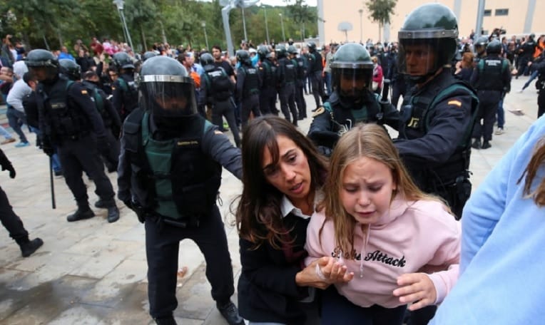 Catalogne : Madrid choisit la violence policière contre le référendum