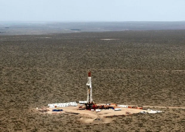 Ouyahia annonce le retour à l&rsquo;exploitation du gaz de schiste